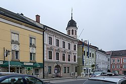 A főtér és a városháza