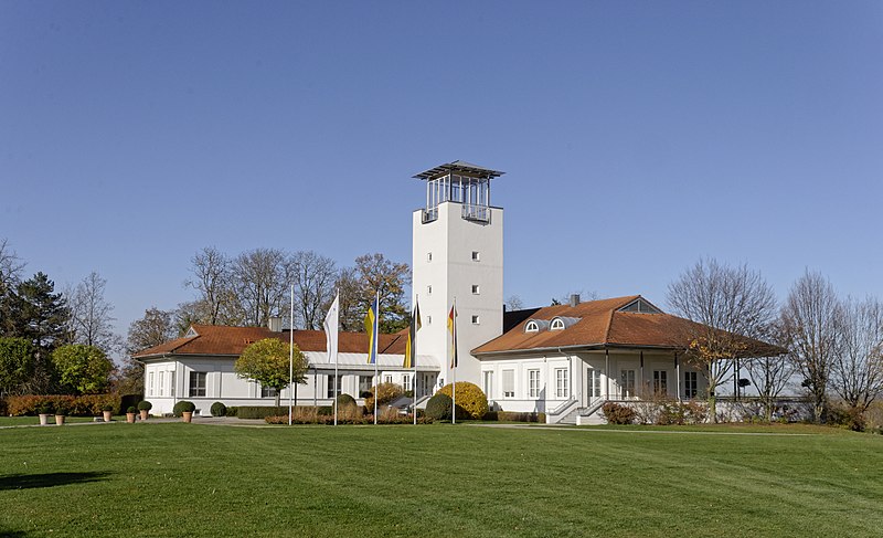 File:Schwieberdingen 2020 -Golfanlage Schloss Nippenburg- by-RaBoe 007.jpg