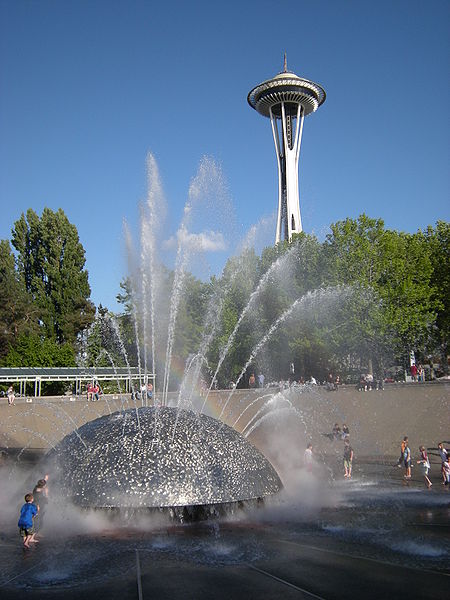 File:Seattle - International Fountain & Space Needle.jpg