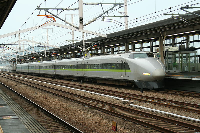 File:Shinkansen and Himeji Station M9 37.jpg