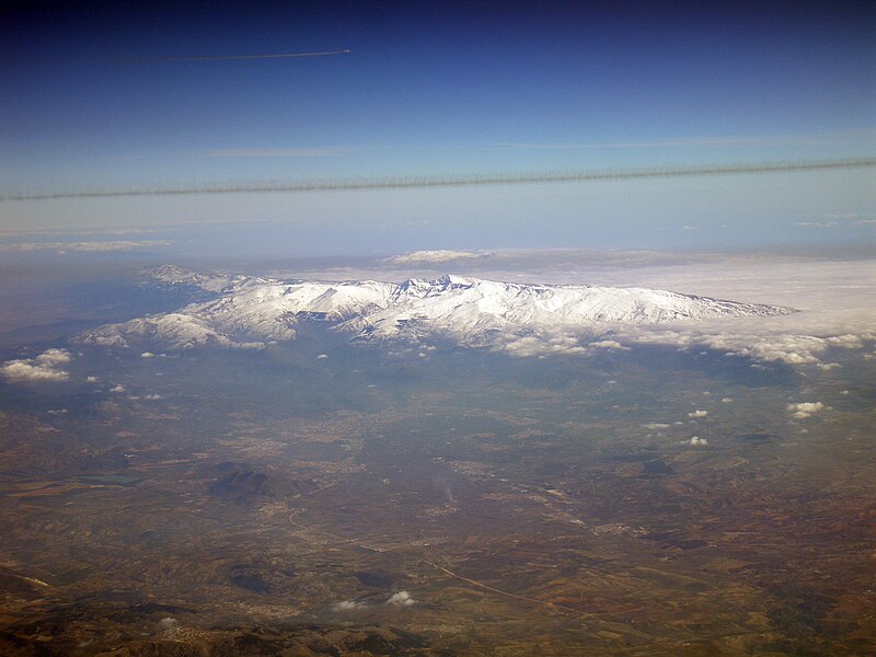 File:Sierra Nevada 20090216 1508.JPG