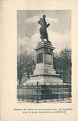 Souvenirs de Lamartine, statue de Mâcon