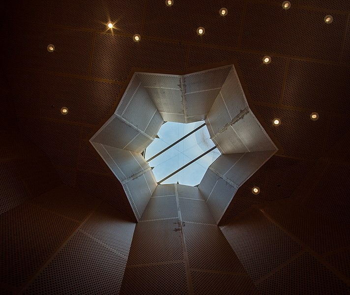 File:Stata Center skylight (05648).jpg