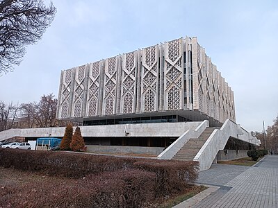 119. State Museum of History of Uzbekistan building, Yunusabad District author - Panpanchik