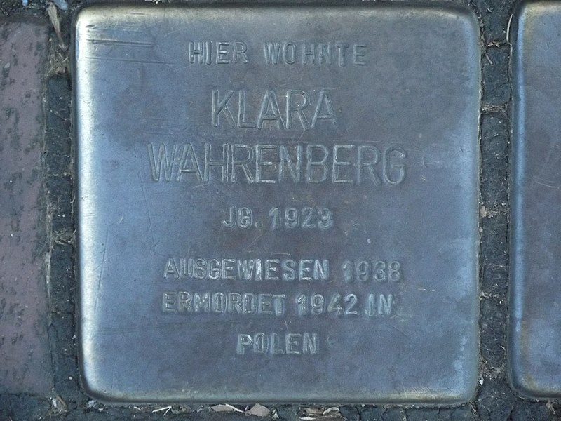 File:Stolperstein Düsseldorf 1 Pempelfort Kaiserstraße 2 Klara Wahrenberg 2018-08-05.JPG