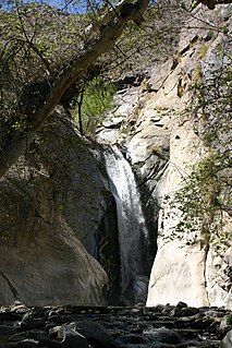 <span class="mw-page-title-main">Tahquitz Falls</span> Waterfall in Tahquitz Canyon