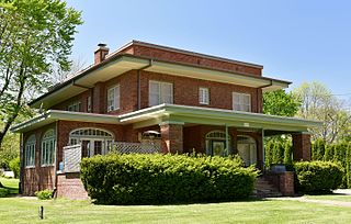 <span class="mw-page-title-main">O.F. and Lulu E. Fryer House</span> Historic house in Iowa, United States