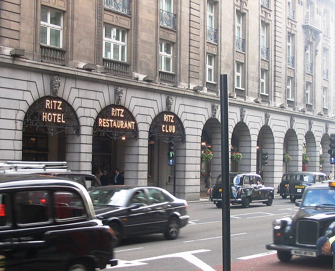 File:The Ritz on Piccadilly.jpg