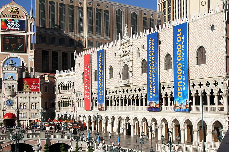 File:The Venetian 4 (15559303905).jpg