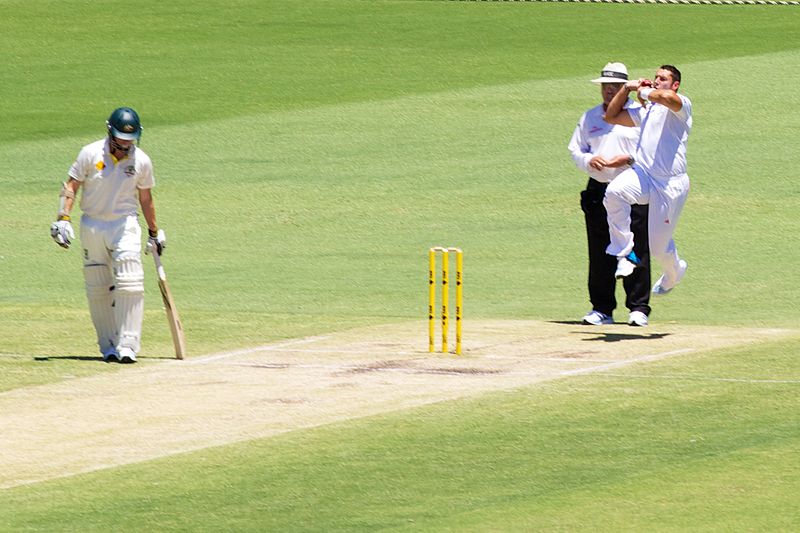 File:Tim Bresnan bowling, 2013-14.jpg