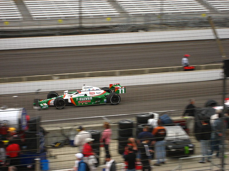 File:Tony Kanaan (2533522921).jpg