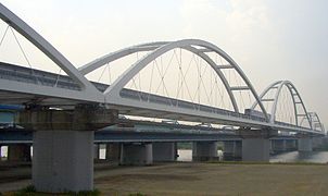 Torikai ohasi (Torikai big bridge) 鳥飼大橋 - over the Yodo river, Osaka, Japan