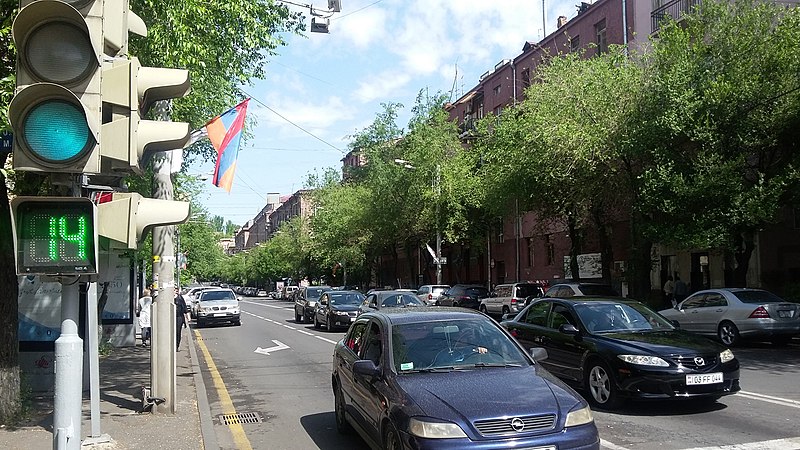 File:Tumanyan Street Yerevan 26.jpg