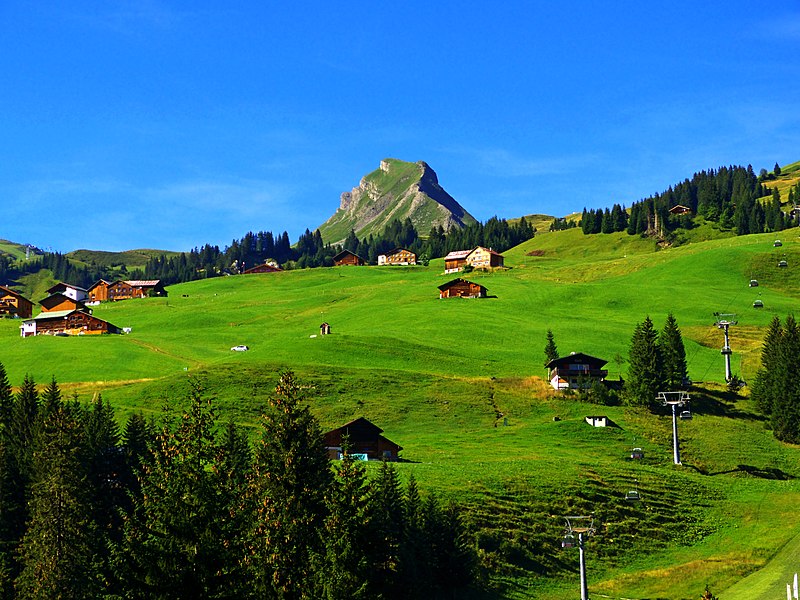 File:Twister Rock - panoramio.jpg