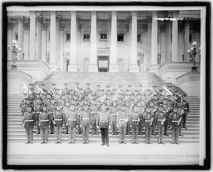 File:U.S. Marine Band (on steps of U.S. Capitol, Washington, D.C.) LCCN2016825579.jpg