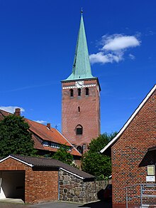 Uelzen - St. Marien-Kirche, Turm.jpg