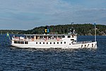 M/S Västan lämnar Vaxholm.