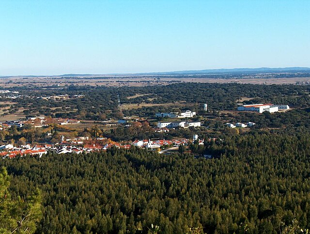 Vista geral de Valverde a partir do Castelo do Giraldo