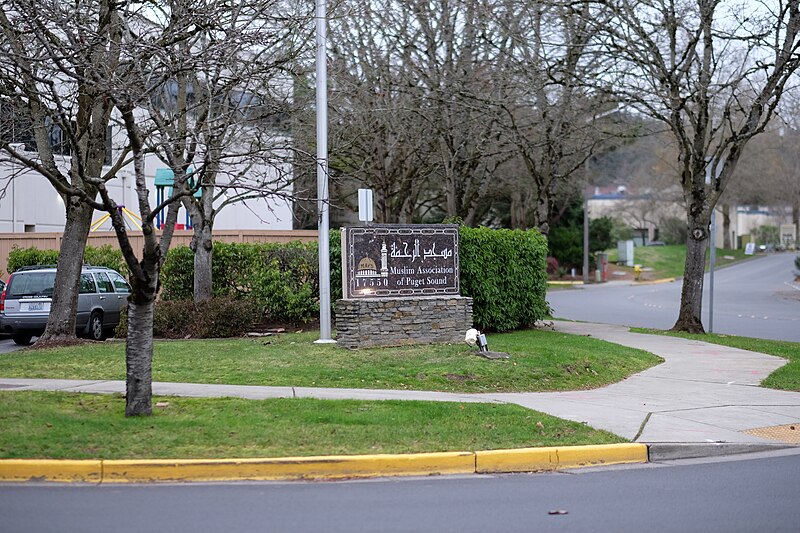 File:Vandalism at Muslim Association of Puget Sound 01.jpg