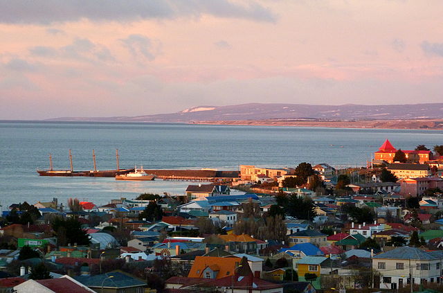 The County of Peebles and Cavenga are used as a breakwater for the harbour at Punta Arenas.