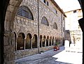 Viterbo - "Santa Maria Nuova Kilisesi"nde Lombardlardan kalma avlu