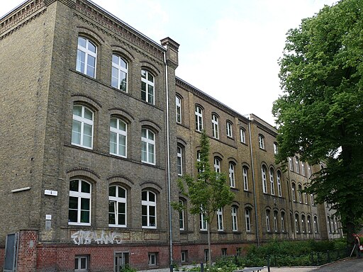 Wilhelmstadt Földerichplatz Christph-Földerich-Grundschule