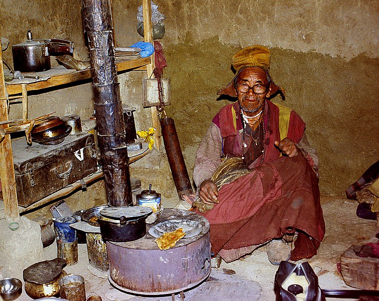 File:Zanskar Thangtse old man.jpg