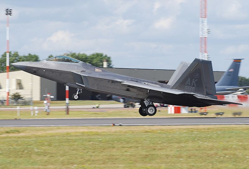 File:06-4126 at RAF Fairford 2010 (8103134832).jpg