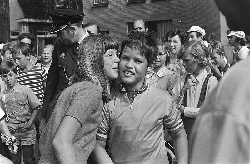 File:12e Tour de Oude Jan voor jongens, start in Velp, Fred Wesselman, winnaar vo, Bestanddeelnr 924-7050.jpg