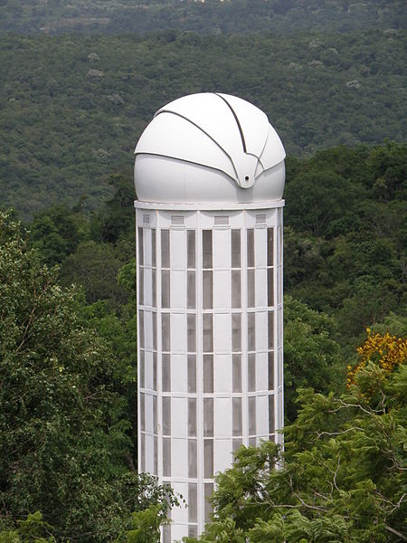 File:15-inch telescope seen from the 40-inch telescope at Vainu Bappu Observatory.JPG