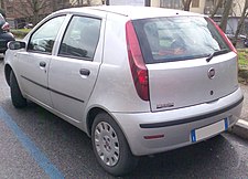 File:Fiat Punto Evo 1.4 8V Start+Stopp Dynamic (Facelift) – Heckansicht, 3.  Juli 2011, Essen.jpg - Wikipedia