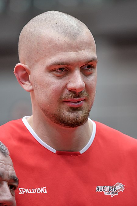 20171127 FIBA WCQ 2019 AUT-GER Rašid Mahalbašić 850 7219.jpg