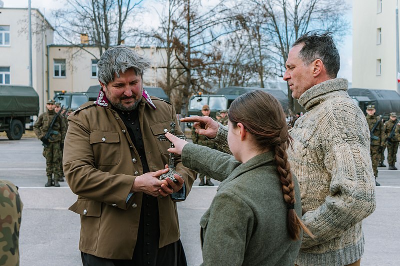 File:20220326 Nowi terytorialsi złożyli przysięgę wojskową w Białymstoku 019.jpg