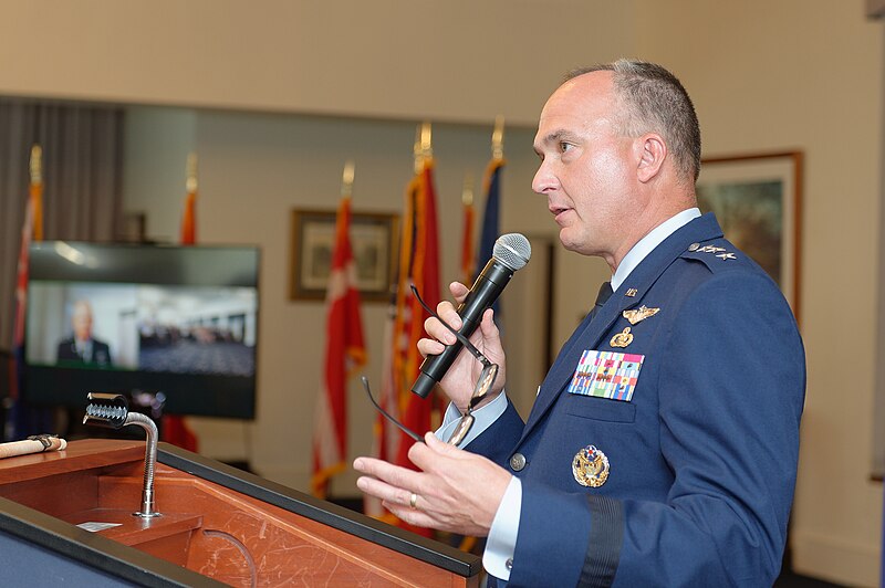 File:2022 F-35 JPO Change of Leadership Ceremony 220705-N-NW961-004.jpg