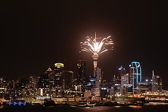 01/01: Celebració de benvinguda al 2023 a Auckland, la primera gran ciutat del món en rebre'l