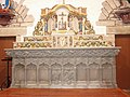Le maître-autel de la chapelle de Locmaria.