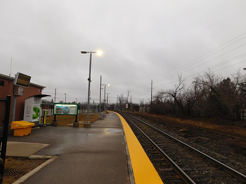 File:Acton Station (32569376337).jpg