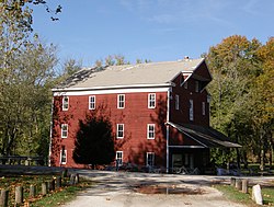 Adams Mill dekat Cutler.jpg