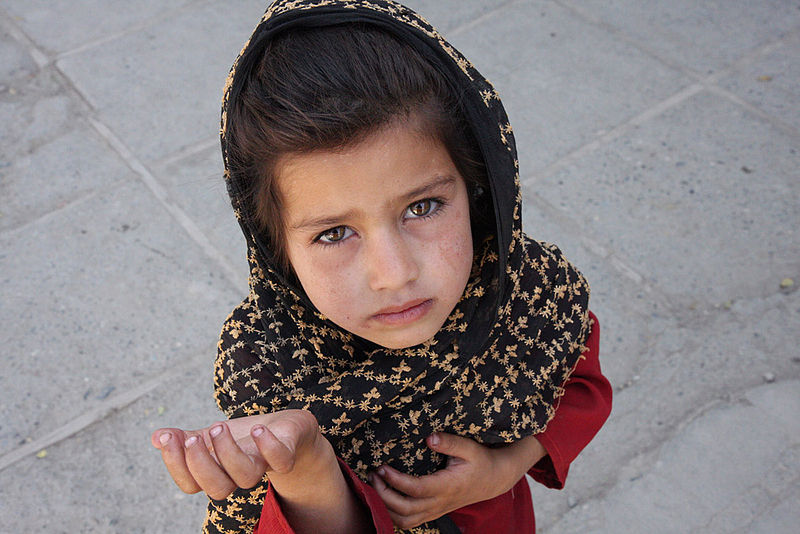 File:Afghan girl begging.jpg