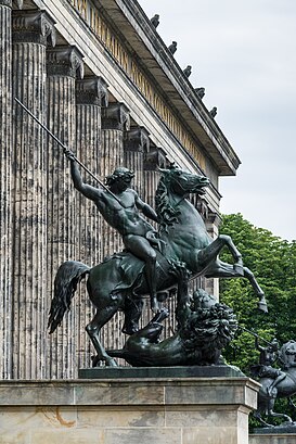 So kommt man zu Löwenkämpfer mit den Öffentlichen - Mehr zum Ort Hier