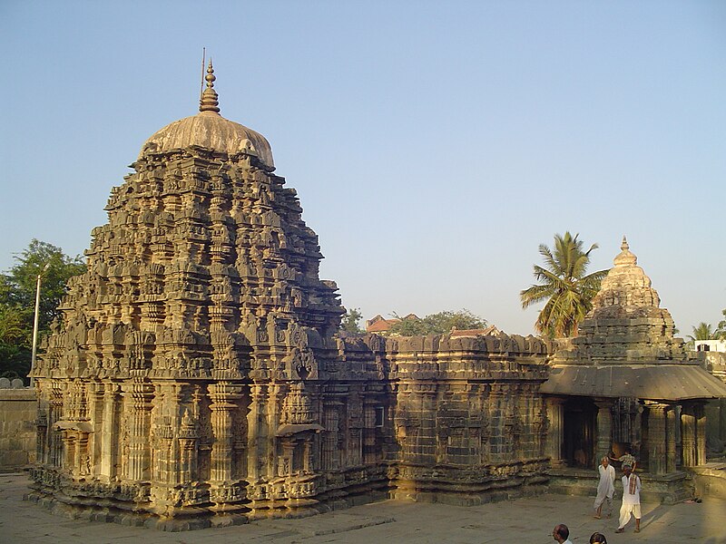 File:Amritesvara temple at Annigeri, Dharwad district, Karnataka.jpg