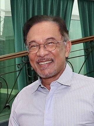 <span class="mw-page-title-main">Anwar Ibrahim</span> Prime Minister of Malaysia since 2022