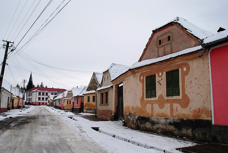 File:Apata Strada Mare.jpg