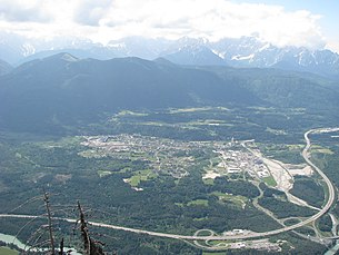 Arnoldstein gesehen von der Dobratsch Südwand