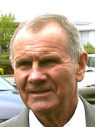 <span class="mw-page-title-main">Arthur Cox (footballer)</span> English footballer and manager