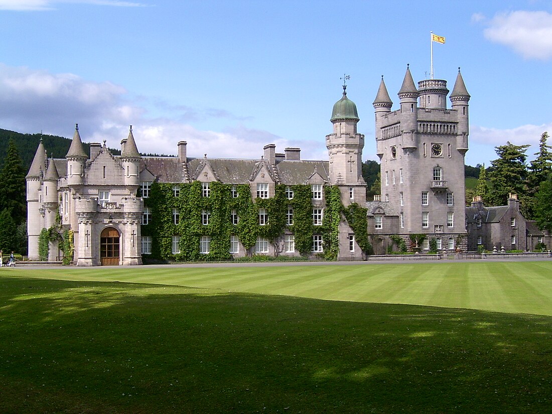 File:Balmoral Castle.jpg