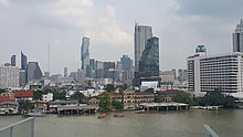 Human settlements along the Chao Phraya in Bang Rak, Bangkok Bangrak Chaophya River.jpg