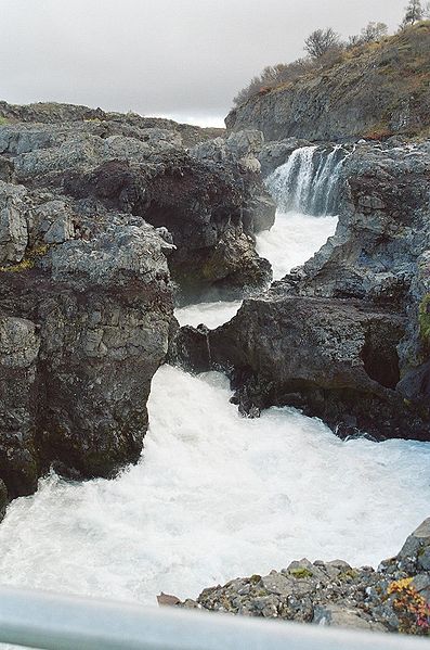 File:Barnafoss 2004.jpg