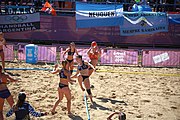 Deutsch: Beachhandball bei den Olympischen Jugendspielen 2018; Tag 3, 10. Oktober 2018; Mädchen, Vorrunde, Gruppe B - Niederlande-Argentinien 2:0 English: Beach handball at the 2018 Summer Youth Olympics at 10 October 2018 – Girls Preliminary Round Group B‎ – Netherlands-Argentina 2:0