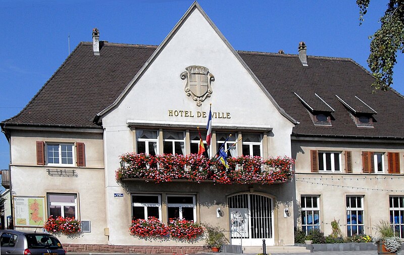 File:Bennwihr, Hôtel de ville.jpg